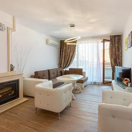Apartman Luxury Svetlana In Rose Garden, *
