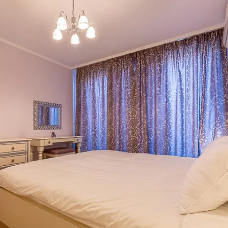 Luxury Svetlana In Rose Garden, Apartman Pomorie
