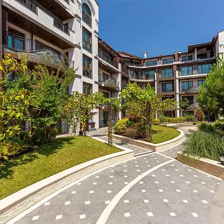 Luxury Svetlana In Rose Garden, Apartman