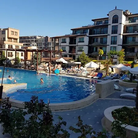 Apartman Luxury Svetlana In Rose Garden, *